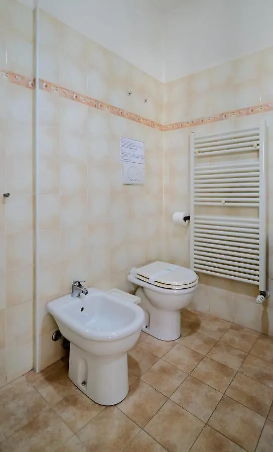 Milan Suite B2-Hosted By Sweetstay Apartment